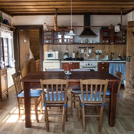 Loucny Mlyn شقة Kněžmost